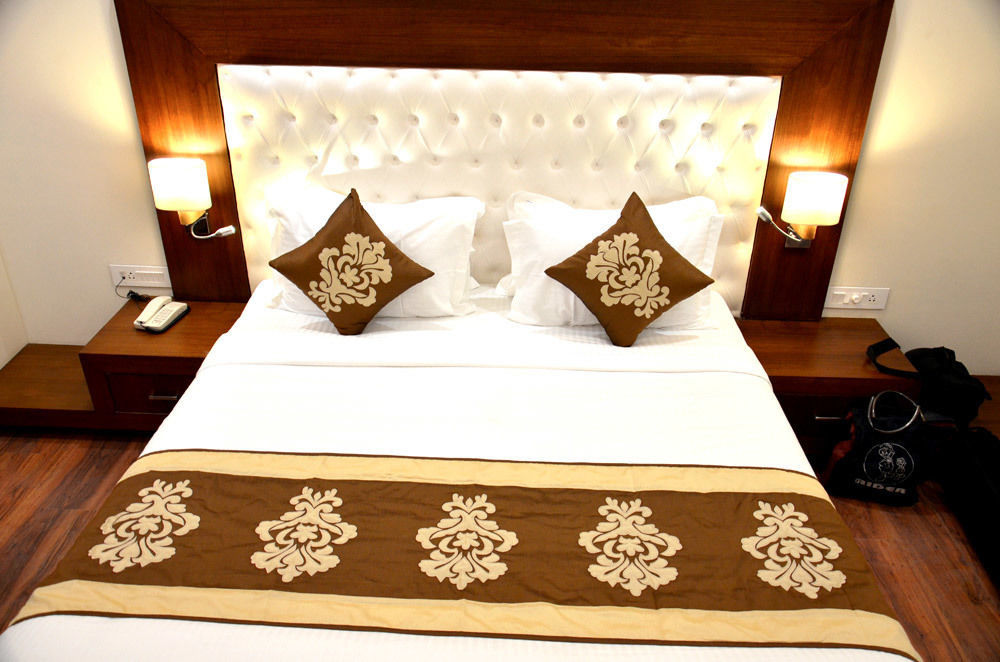 โฮเต็ล เซเวน ฮิลส์ ทาวเวอร์ Hotel อัครา ภายนอก รูปภาพ
